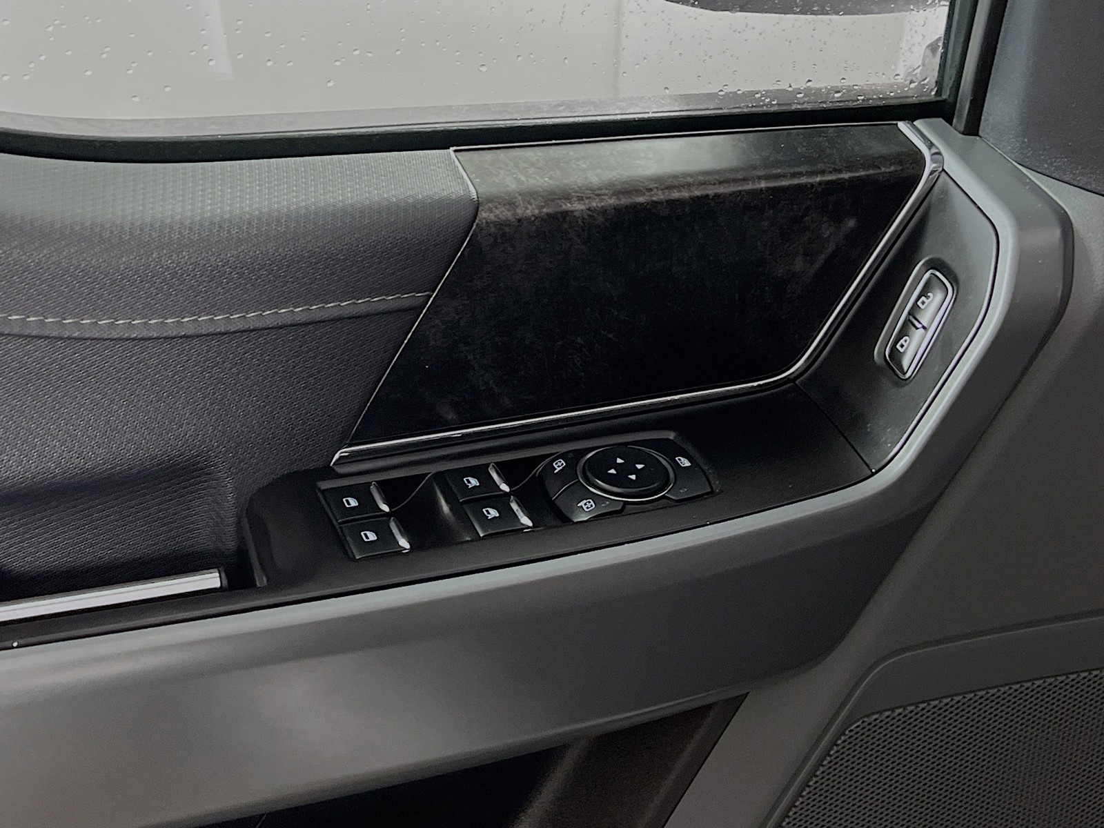 Used 2023 Oxford White Ford XLT image 14