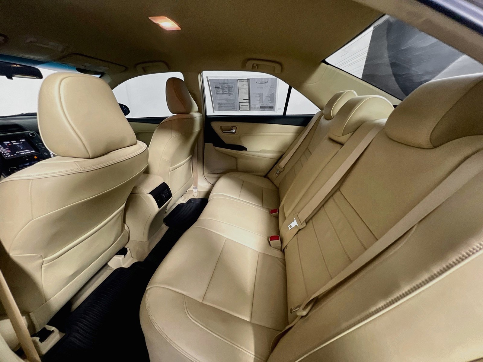 Used 2017 Creme Brulee Mica Toyota XLE image 24