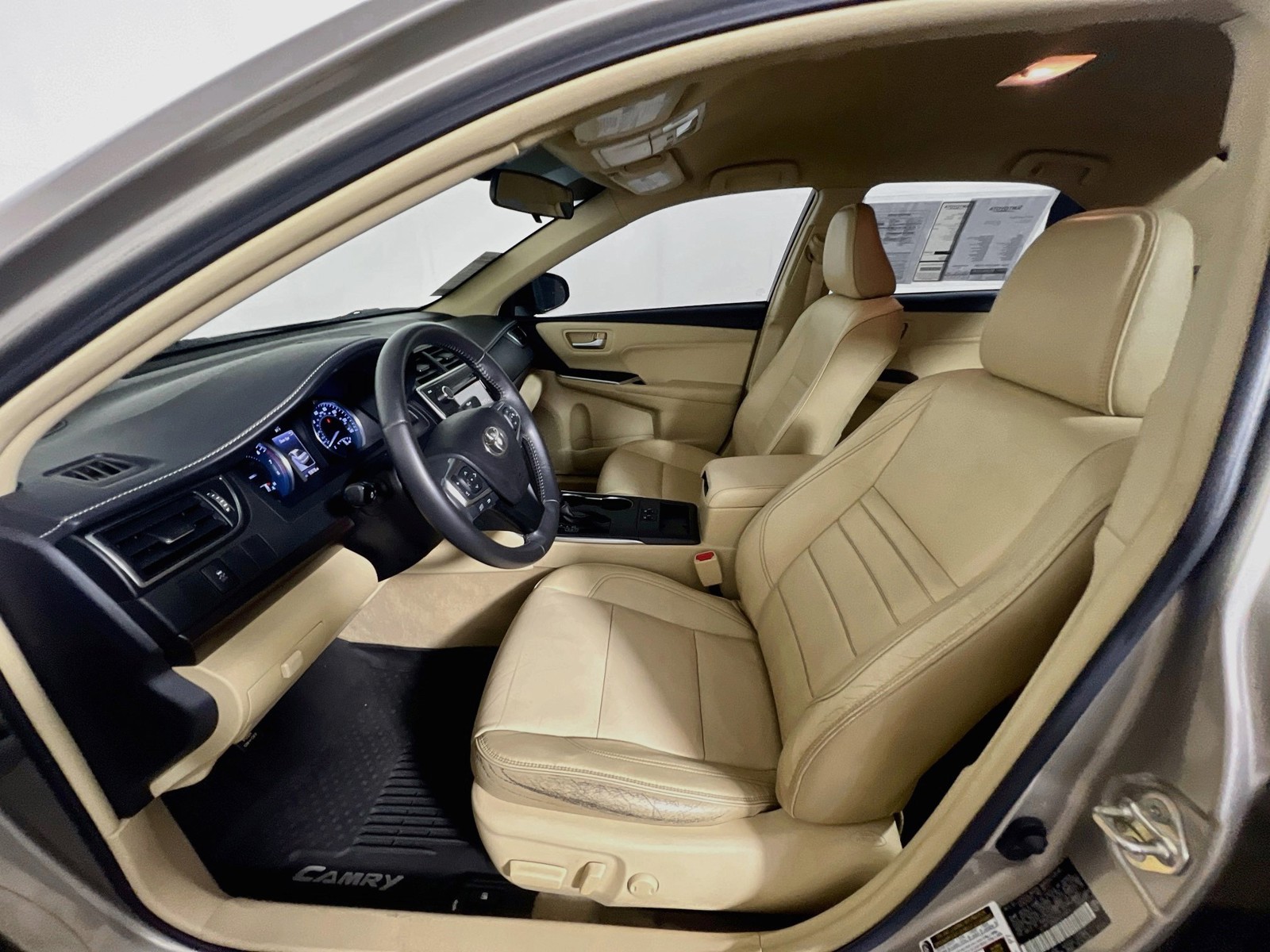Used 2017 Creme Brulee Mica Toyota XLE image 12