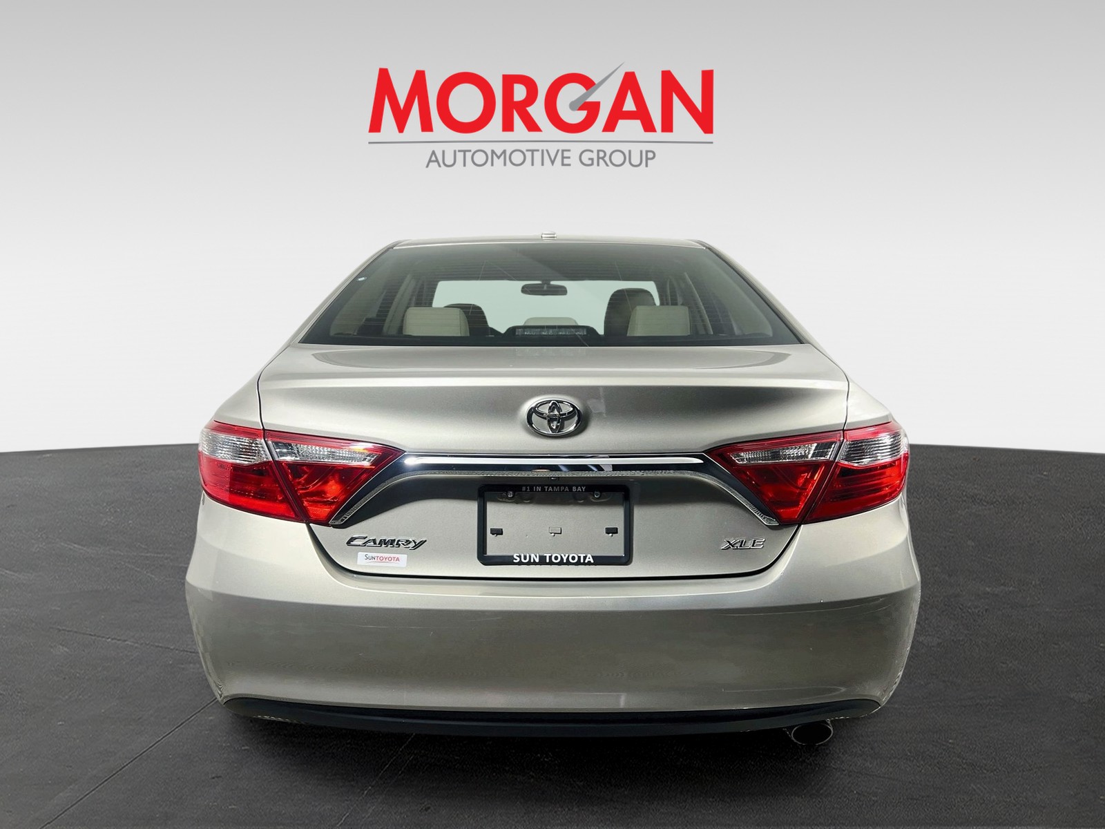 Used 2017 Creme Brulee Mica Toyota XLE image 4