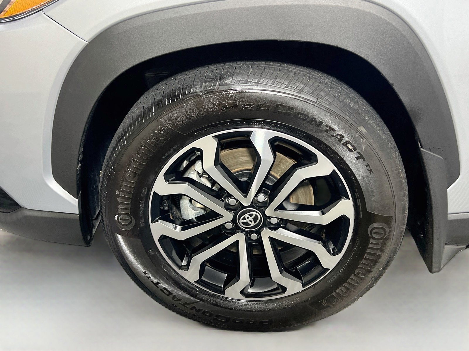 Used 2024 Sonic Silver Toyota Hybrid SE image 11