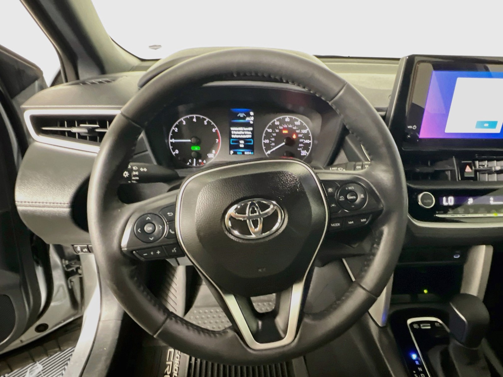 Used 2024 Sonic Silver Toyota Hybrid SE image 15