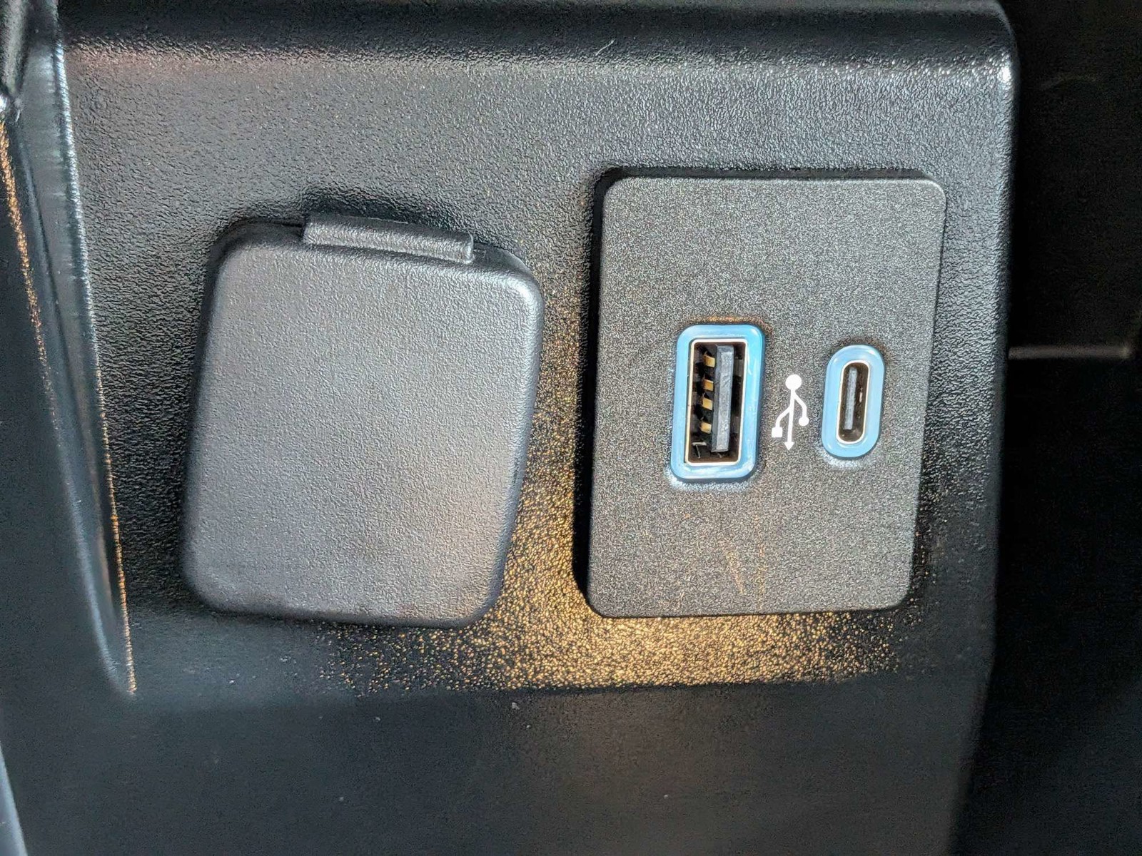 Used 2022 Carbonized Gray Metallic Ford XLT image 30