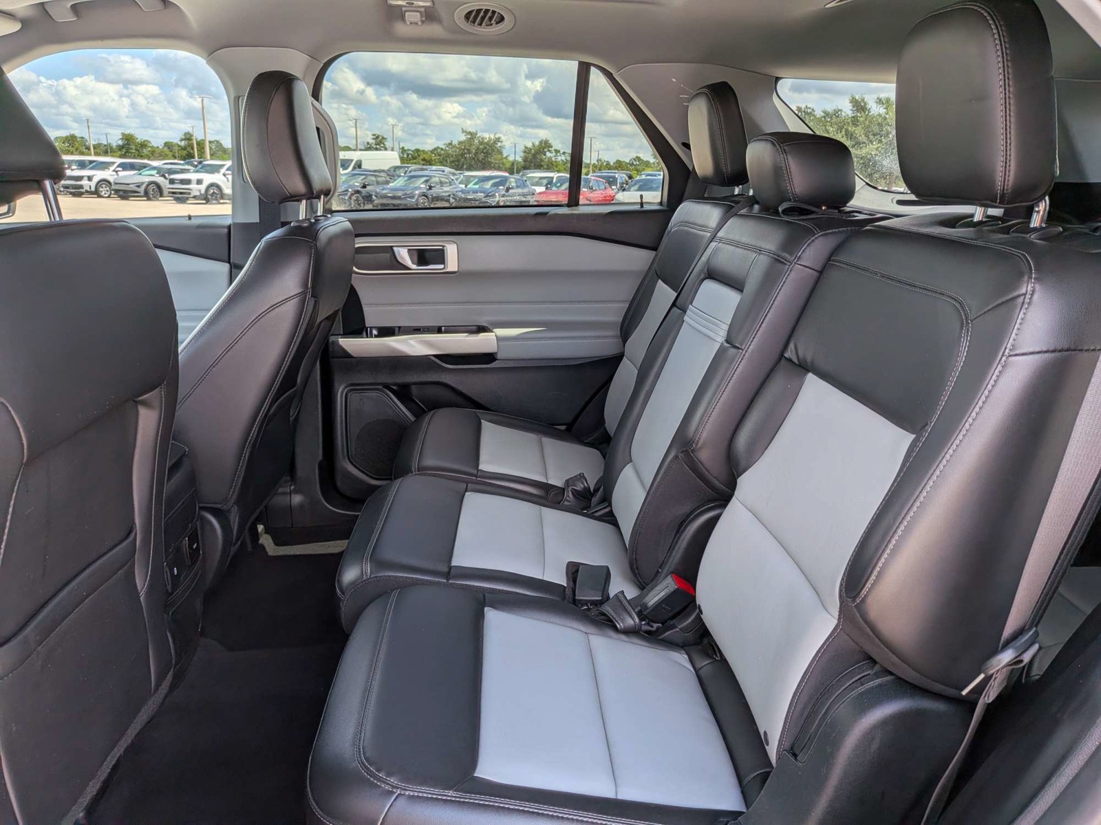 Used 2022 Carbonized Gray Metallic Ford XLT image 19