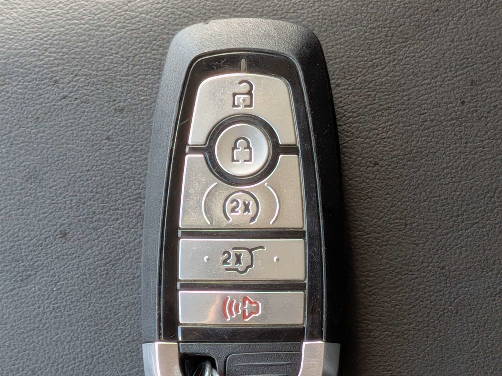 Used 2022 Carbonized Gray Metallic Ford XLT image 41