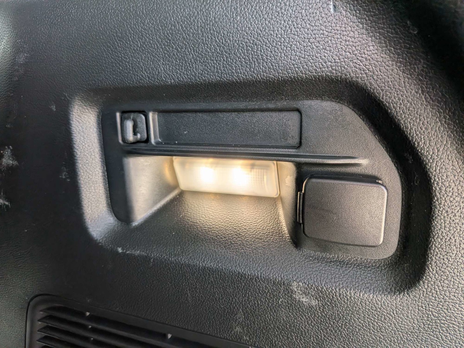Used 2022 Carbonized Gray Metallic Ford XLT image 16