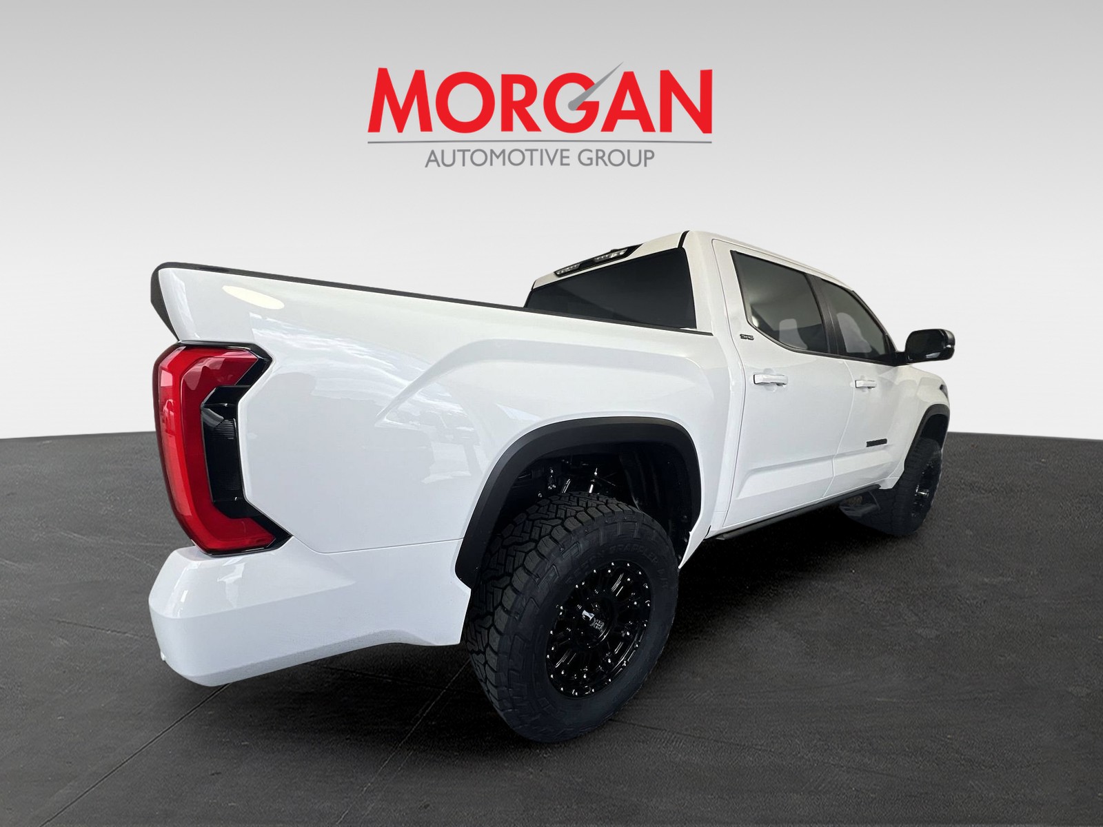 Used 2024 Ice Cap Toyota SR5 image 3