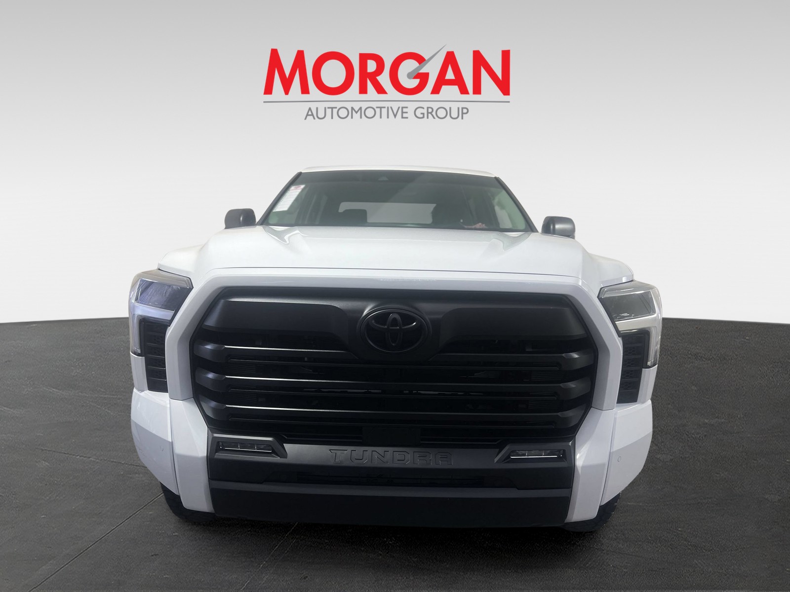 Used 2024 Ice Cap Toyota SR5 image 8