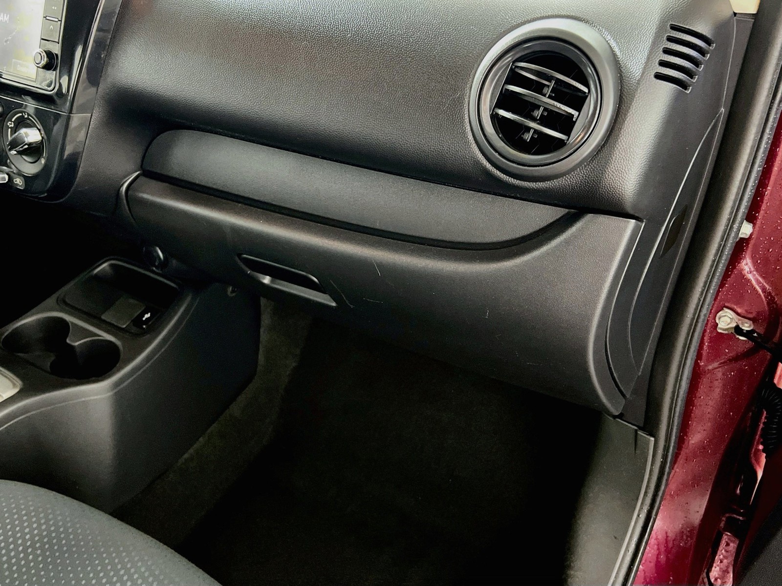 Used 2019 Wine Red Metallic Mitsubishi ES image 30