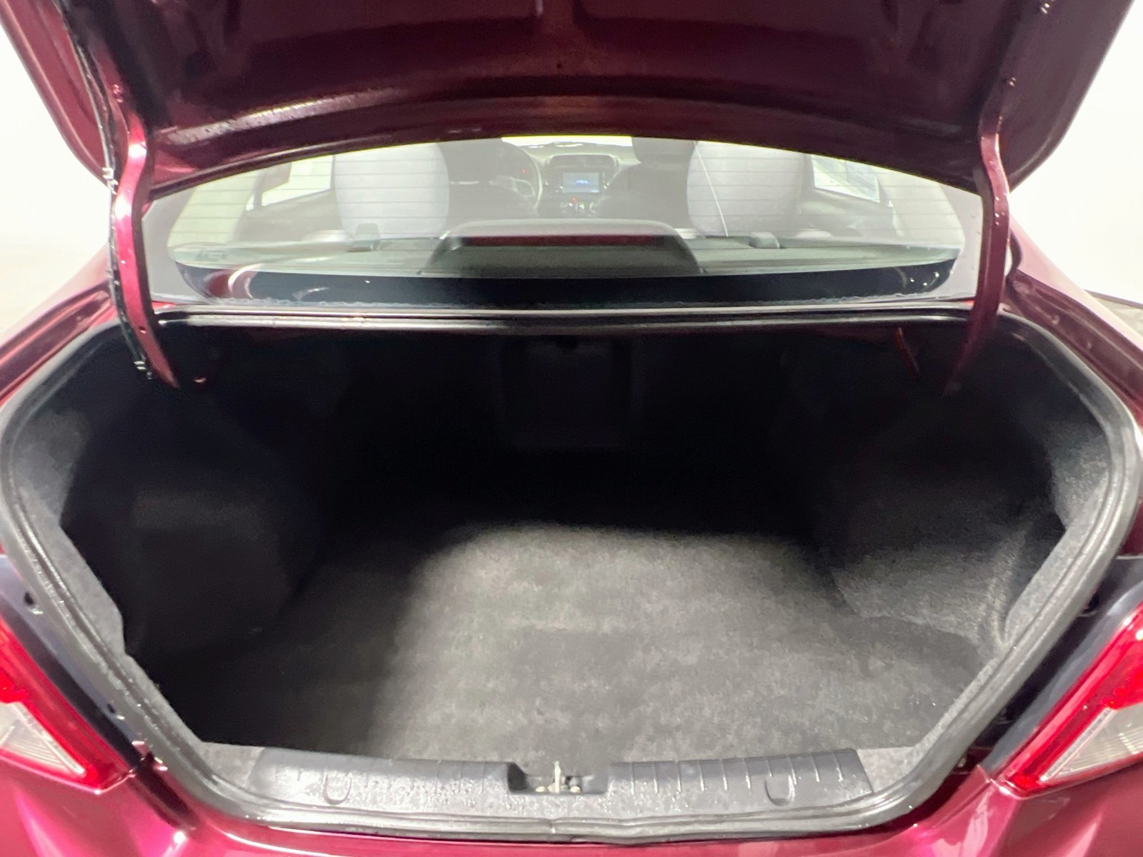 Used 2019 Wine Red Metallic Mitsubishi ES image 29