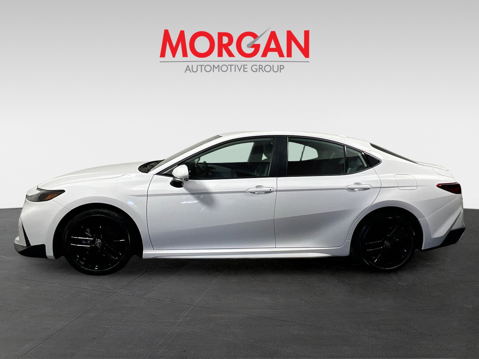 Used 2026 Ice Cap Toyota SE image 6