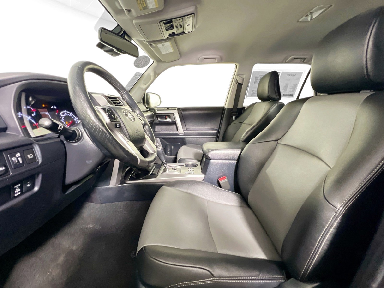 Used 2024 Ice Cap Toyota SR5 Premium image 12