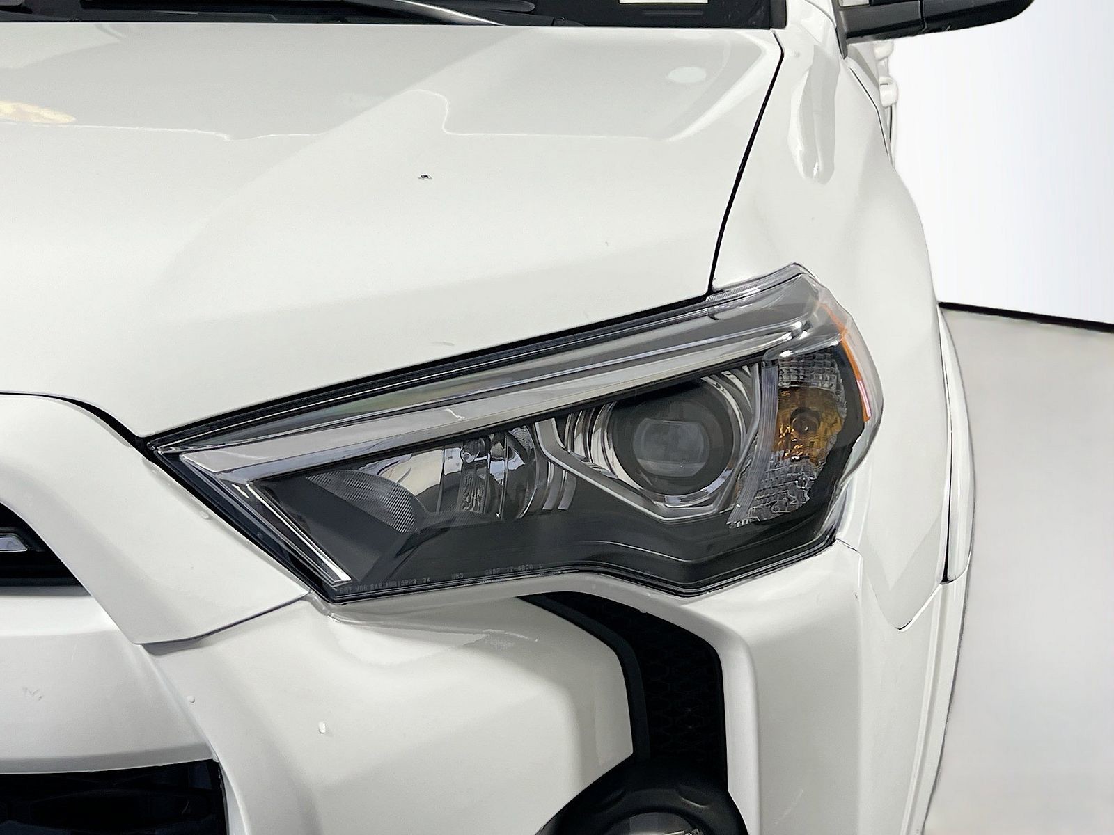 Used 2024 Ice Cap Toyota SR5 Premium image 9