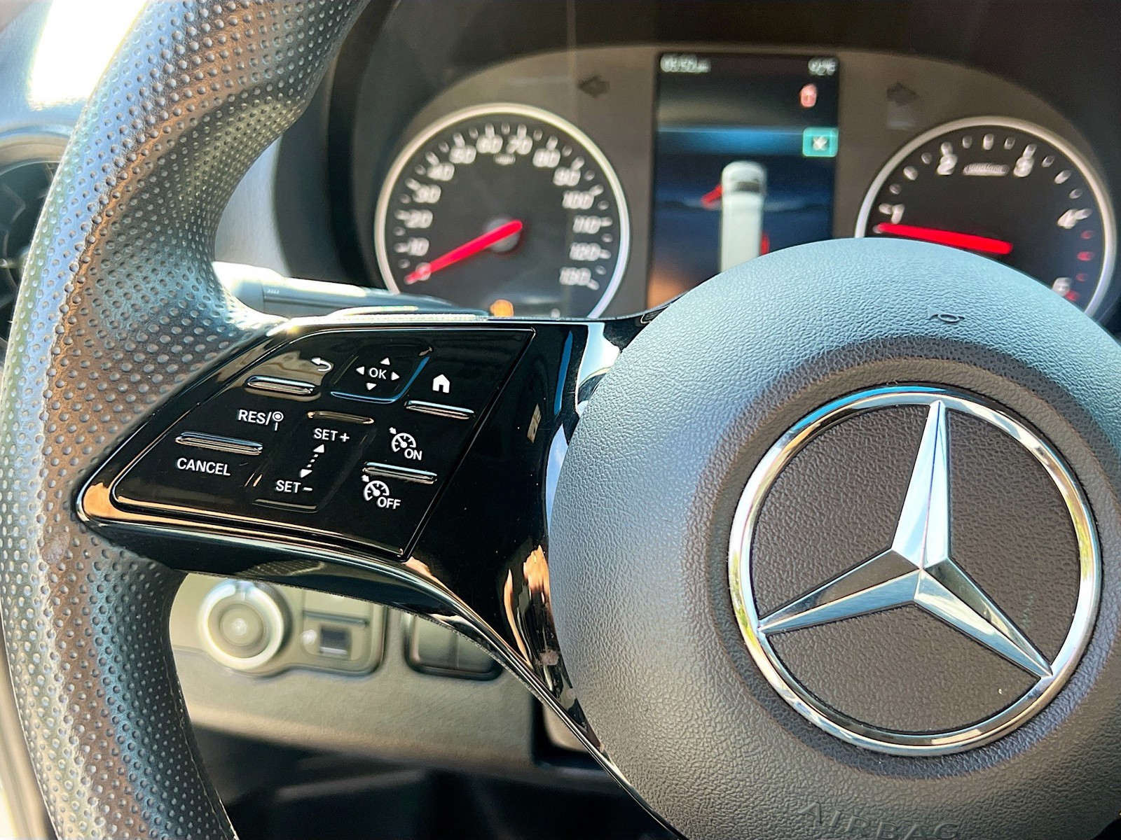 Used 2025 Grey White Mercedes-Benz Cargo 170 WB image 15