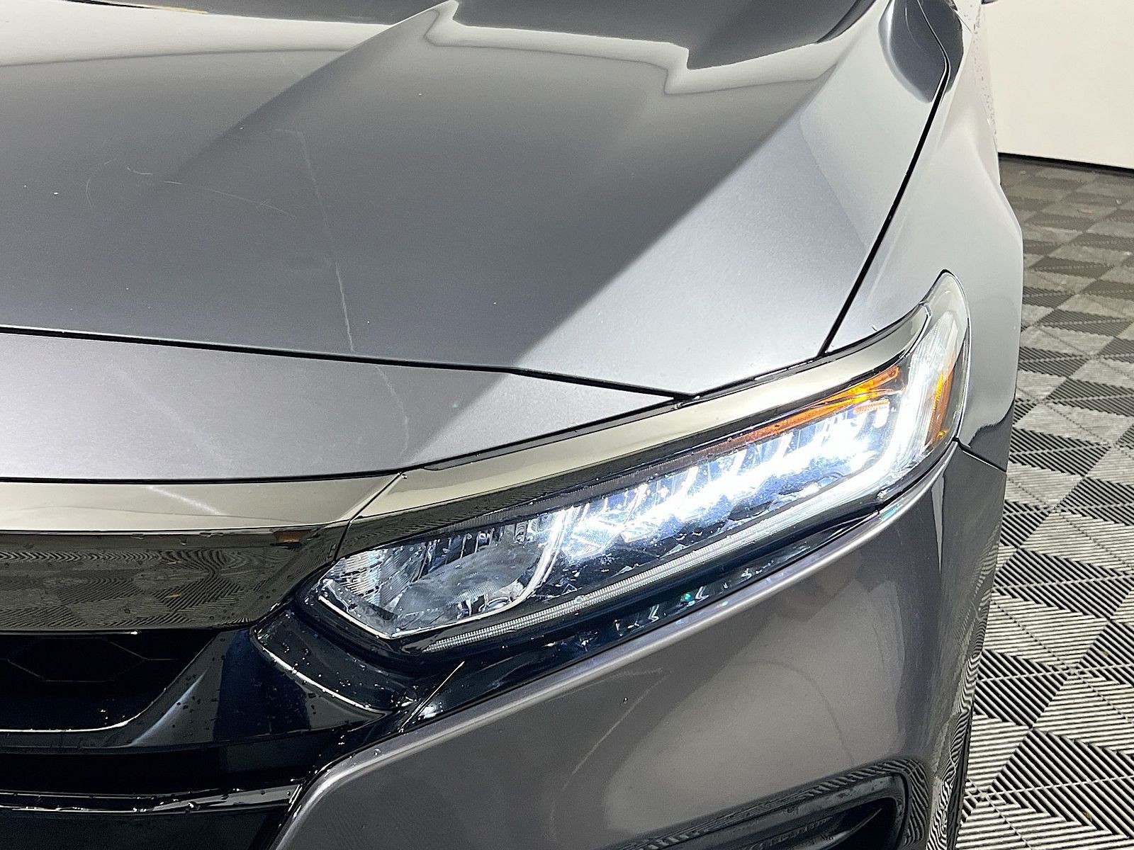 Used 2020 Modern Steel Metallic Honda Sport image 9