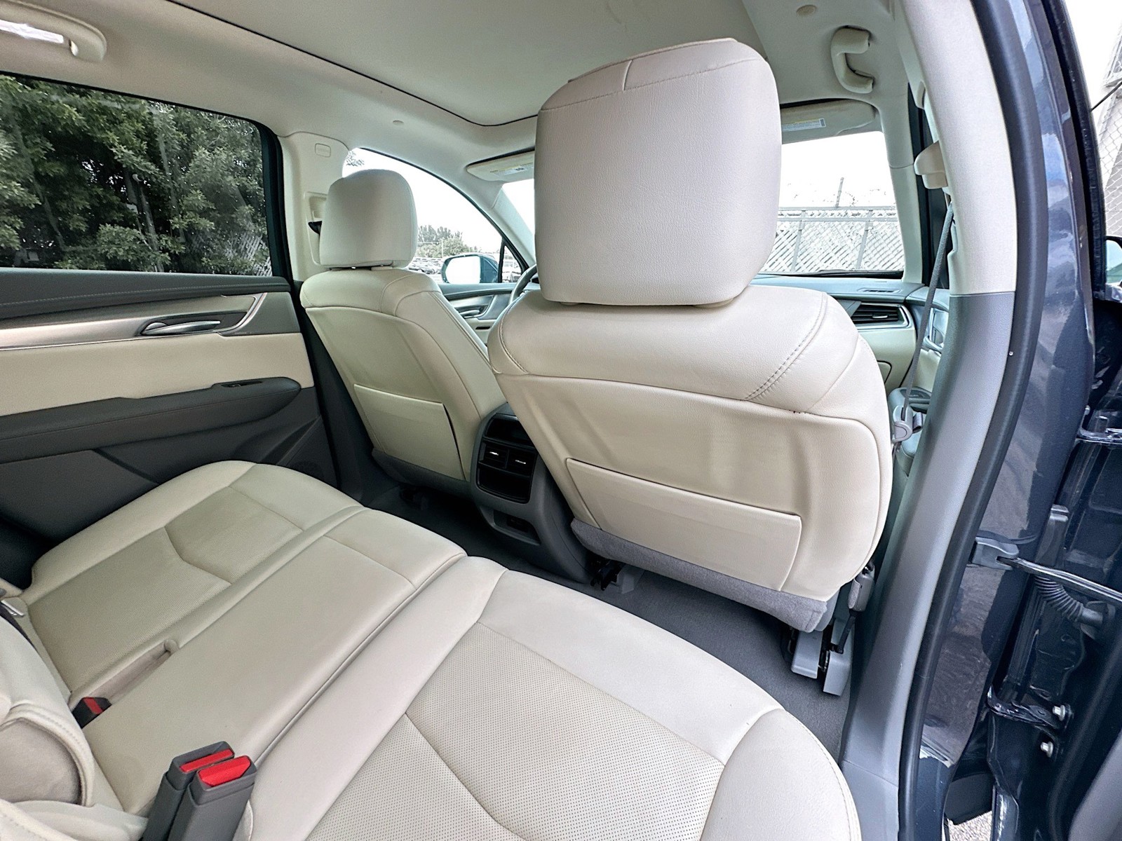 Used 2023 Wilder Metallic Cadillac Premium Luxury image 29
