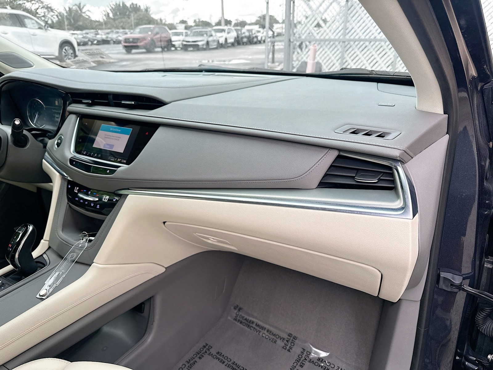 Used 2023 Wilder Metallic Cadillac Premium Luxury image 32
