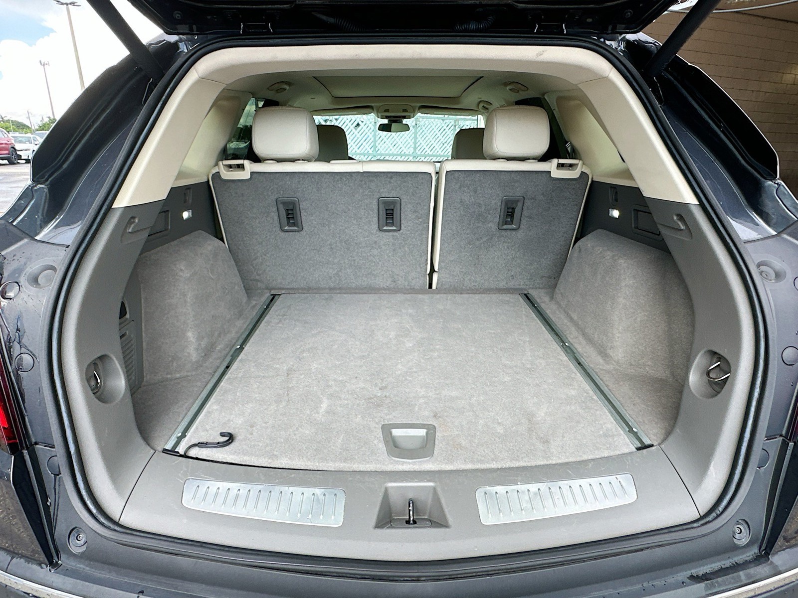 Used 2023 Wilder Metallic Cadillac Premium Luxury image 26