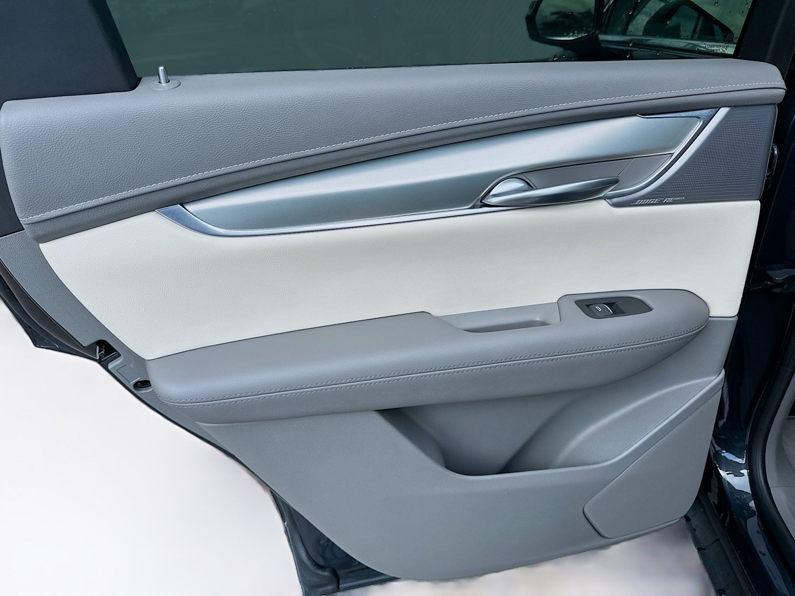 Used 2023 Wilder Metallic Cadillac Premium Luxury image 25