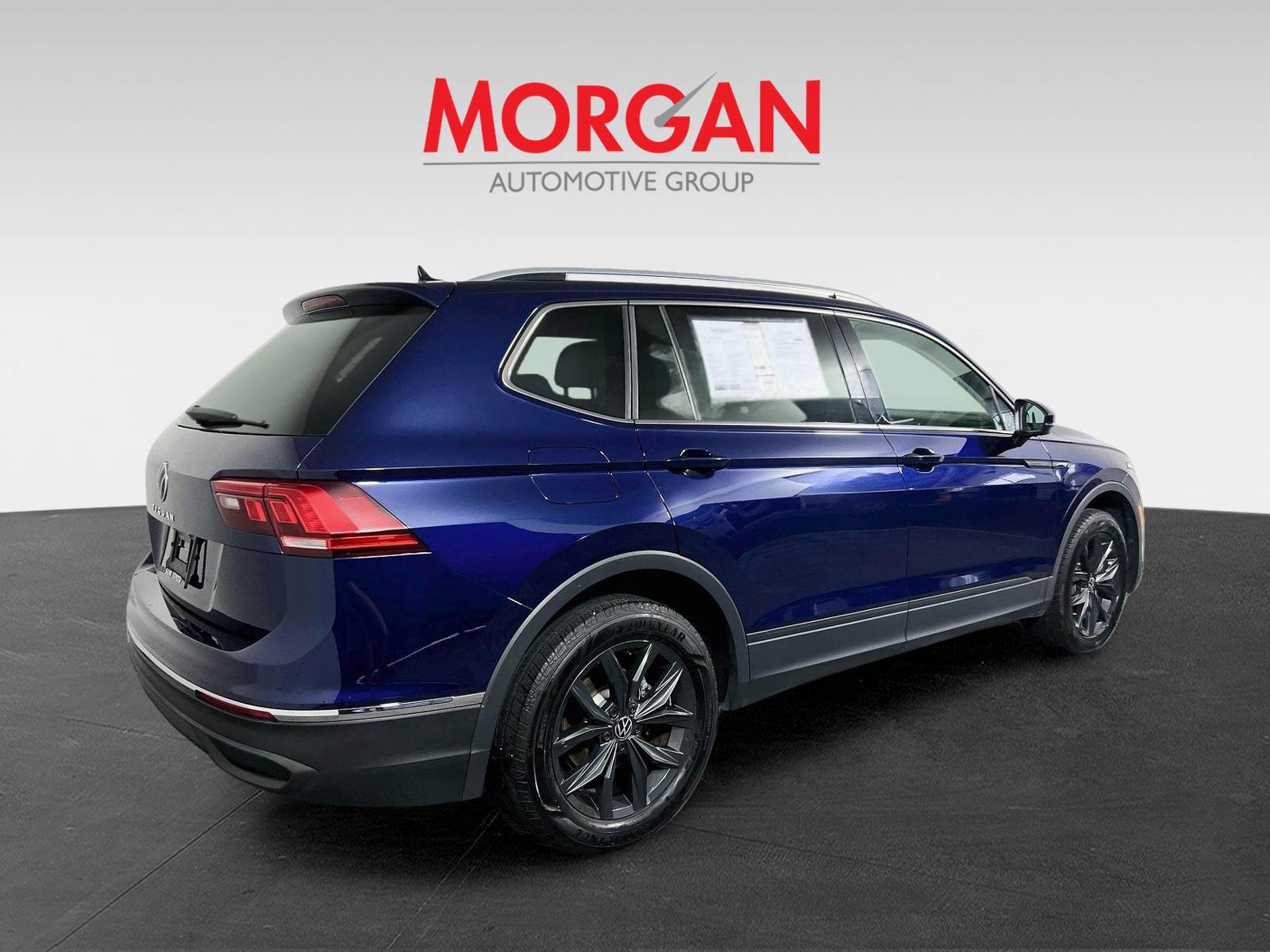 Used 2024 Atlantic Blue Metallic Volkswagen 2.0T SE image 3