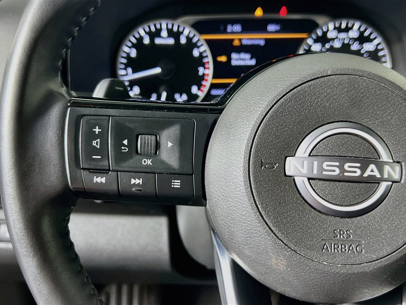 Used 2025 Gun Metallic Nissan SL image 16