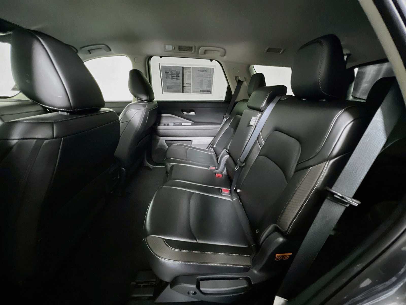 Used 2025 Gun Metallic Nissan SL image 25