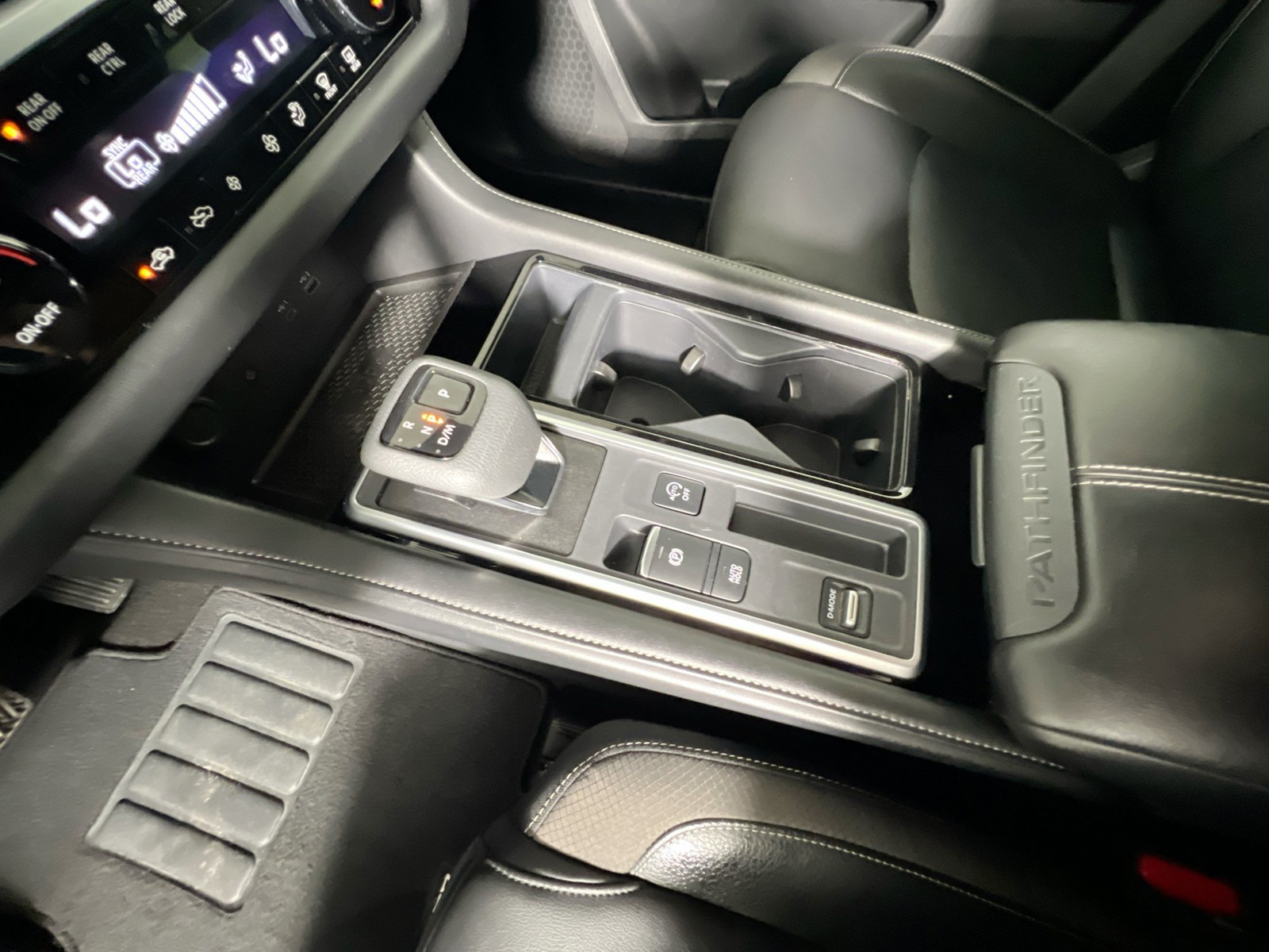 Used 2025 Gun Metallic Nissan SL image 22