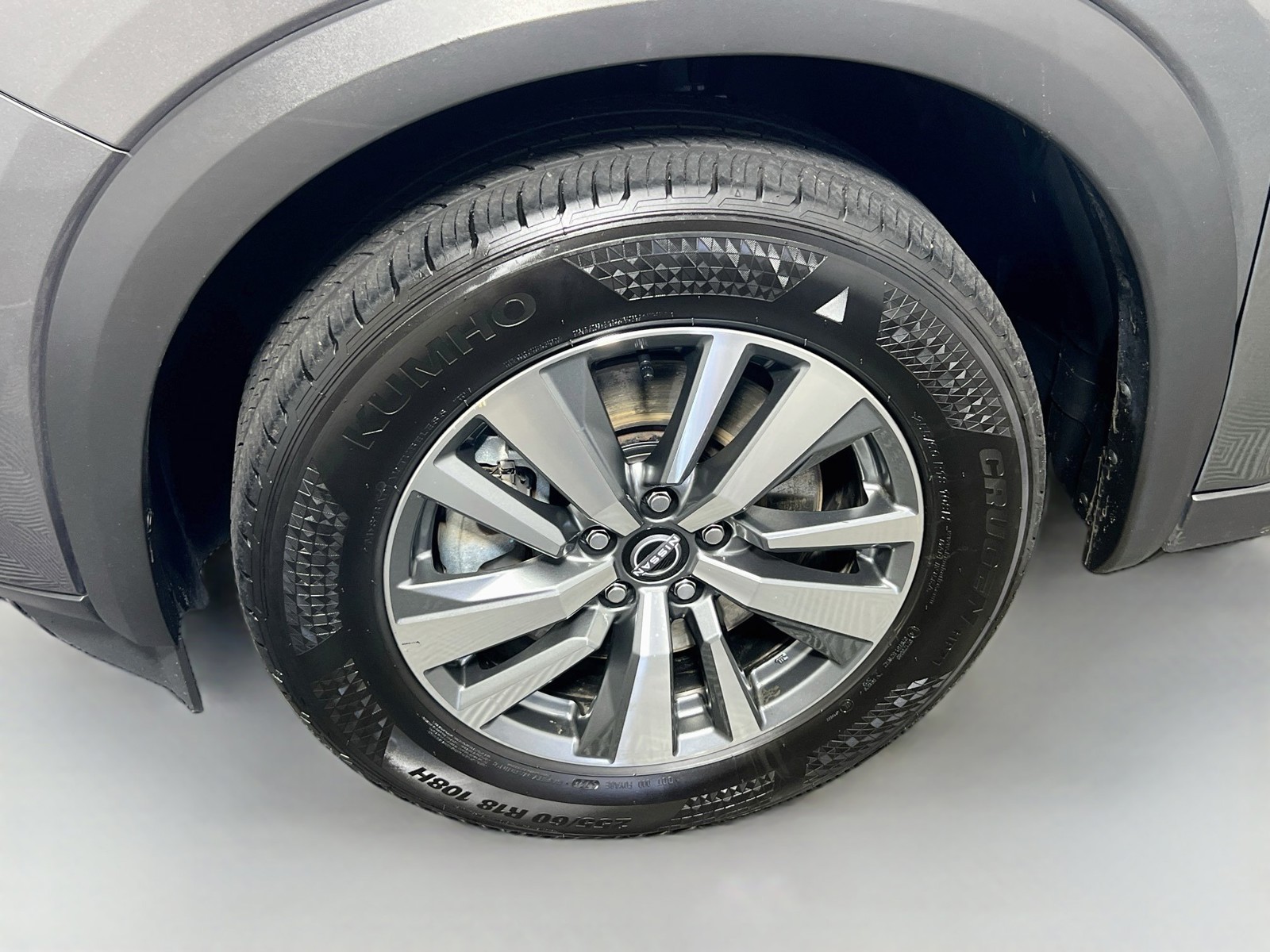 Used 2025 Gun Metallic Nissan SL image 11