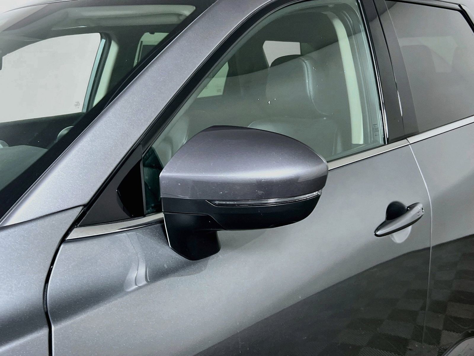 Used 2025 Gun Metallic Nissan SL image 10