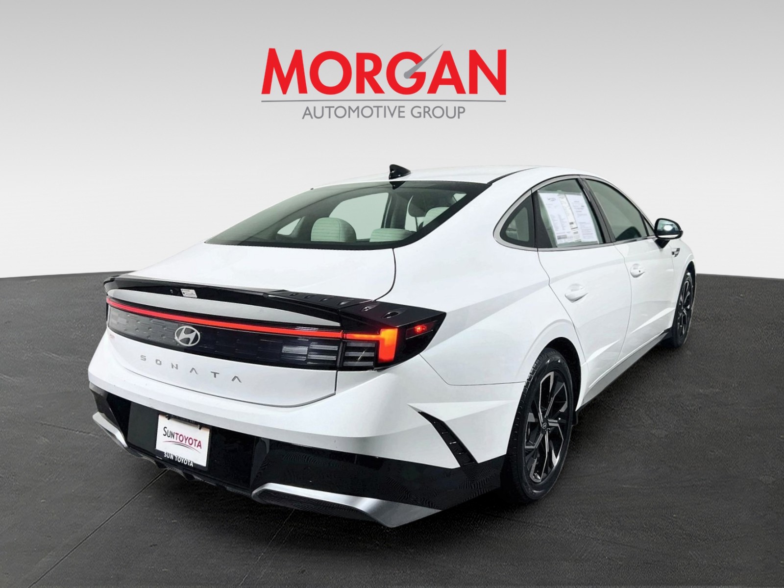 Used 2025 Serenity White Hyundai SEL image 3