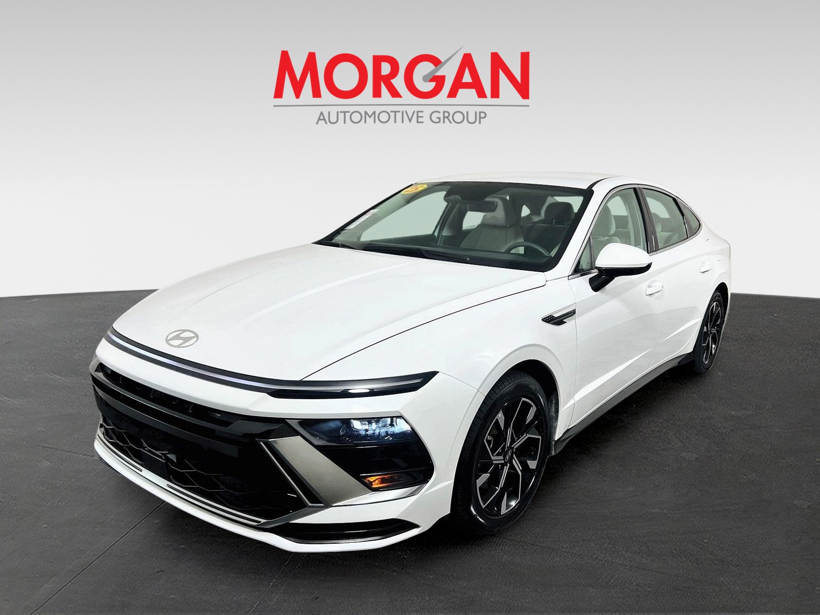 Used 2025 Serenity White Hyundai SEL image 7