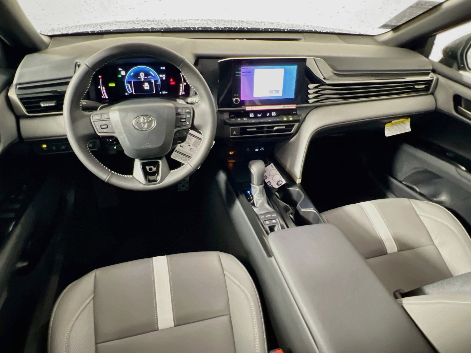 New 2026 Ocean Gem Toyota SE image 25
