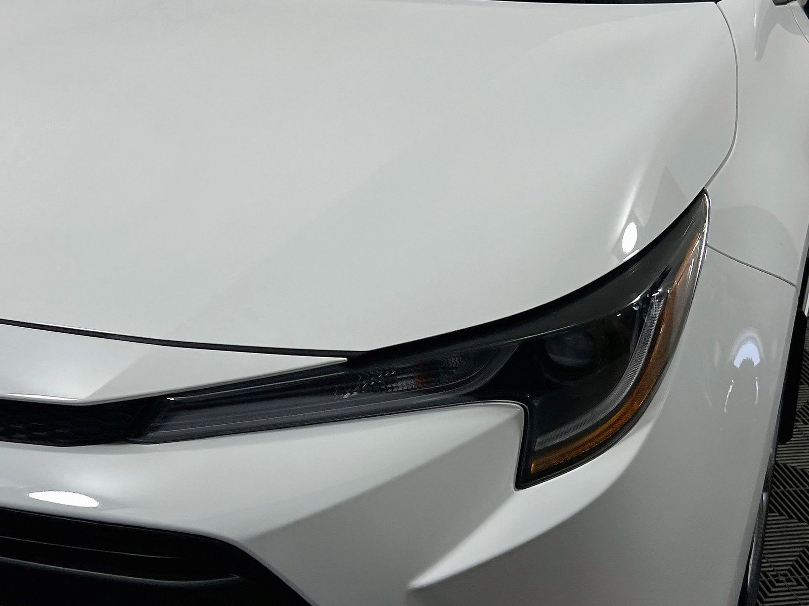 New 2026 Ice Cap Toyota LE image 9