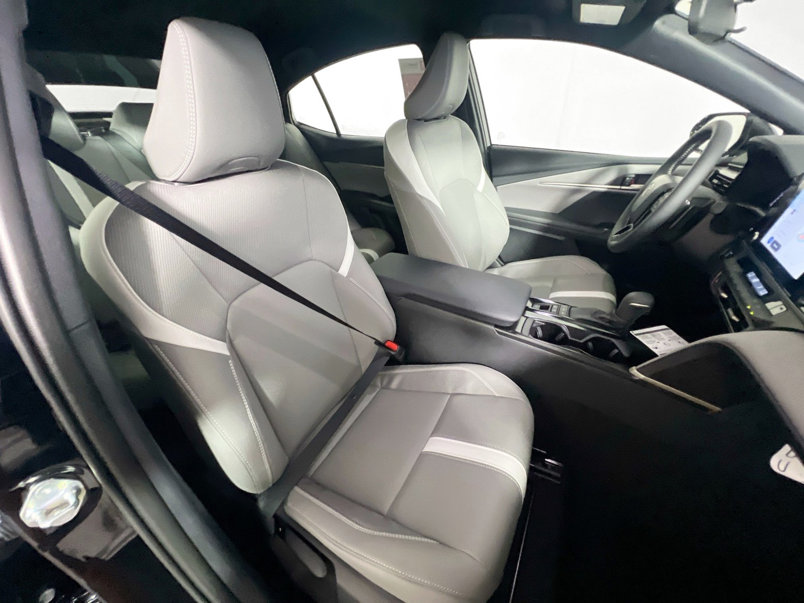 New 2026 Midnight Black Metallic Toyota SE image 27