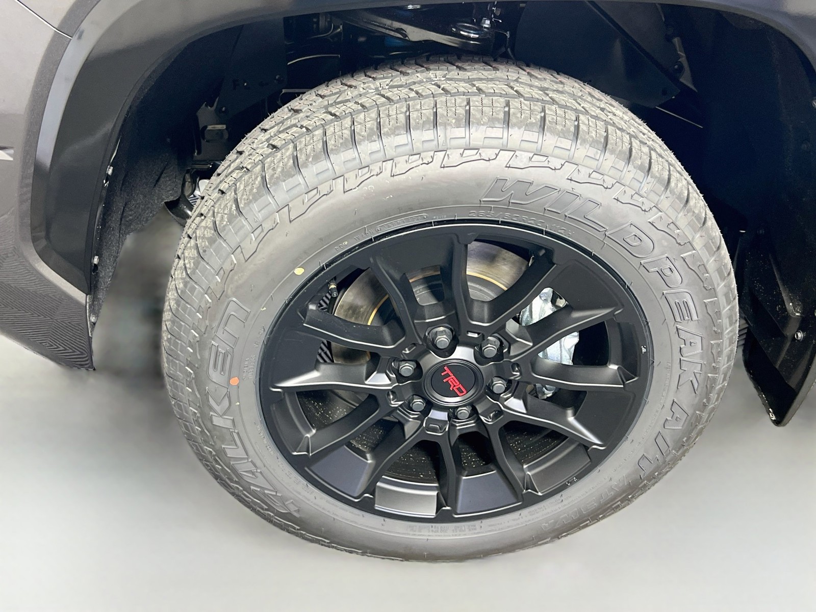 New 2026 Magnetic Gray Metallic Toyota Platinum image 11