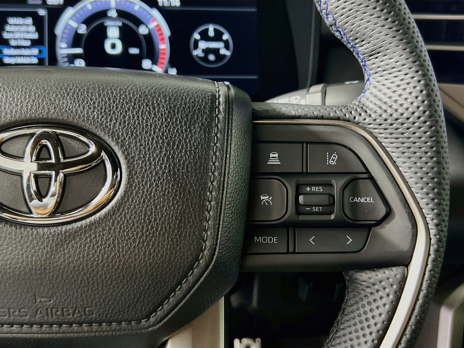 New 2026 Magnetic Gray Metallic Toyota Platinum image 17