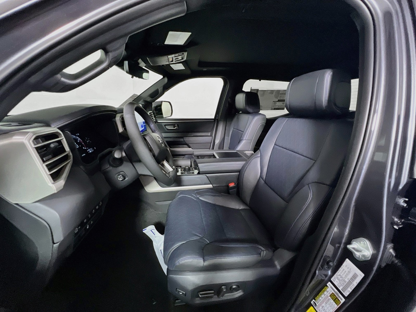 New 2026 Magnetic Gray Metallic Toyota Platinum image 12
