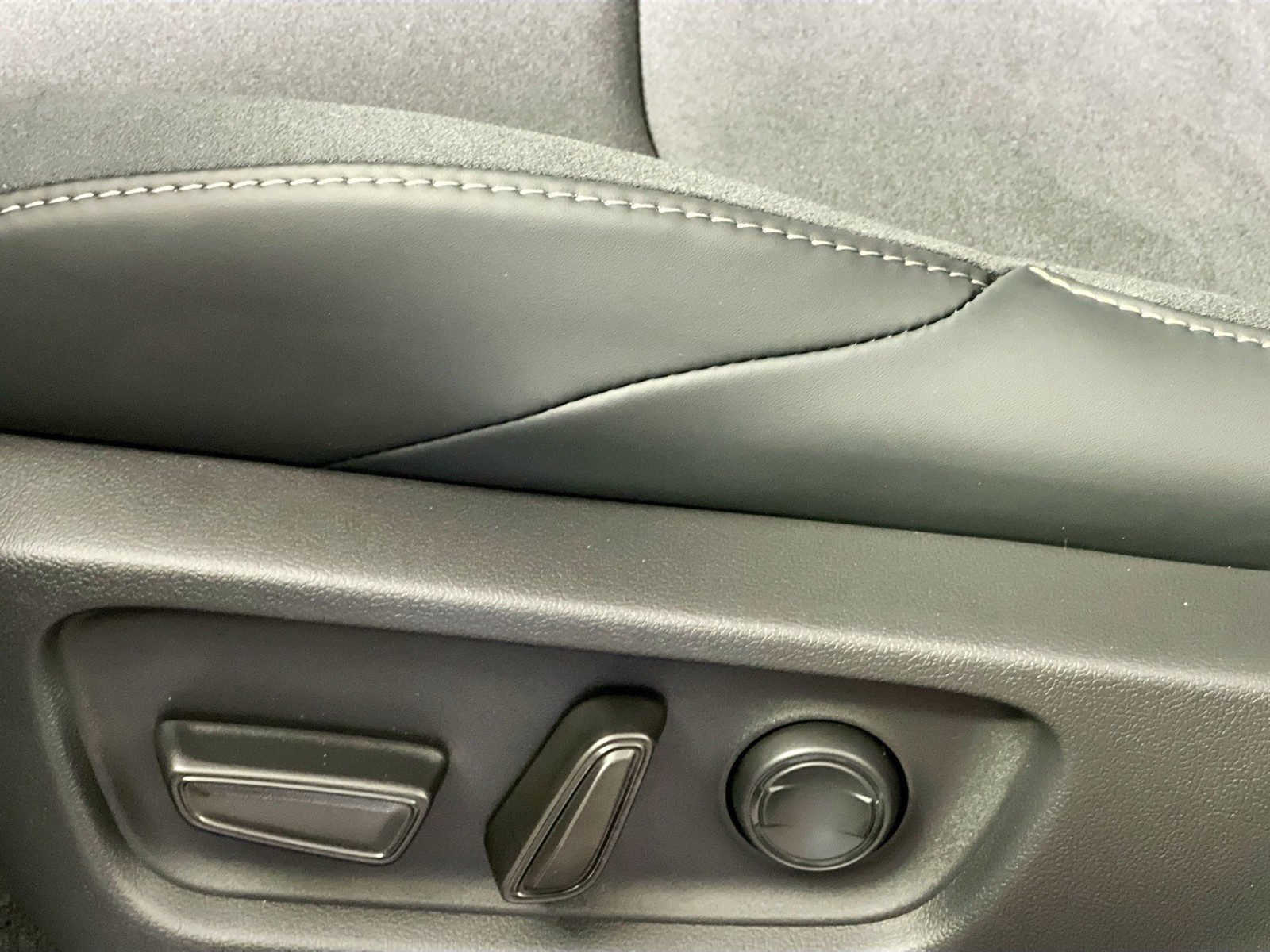 New 2026 Overcast Toyota XSE image 13
