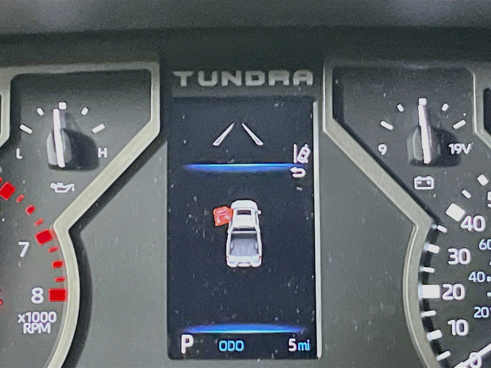 New 2026 Ice Cap Toyota SR5 image 17