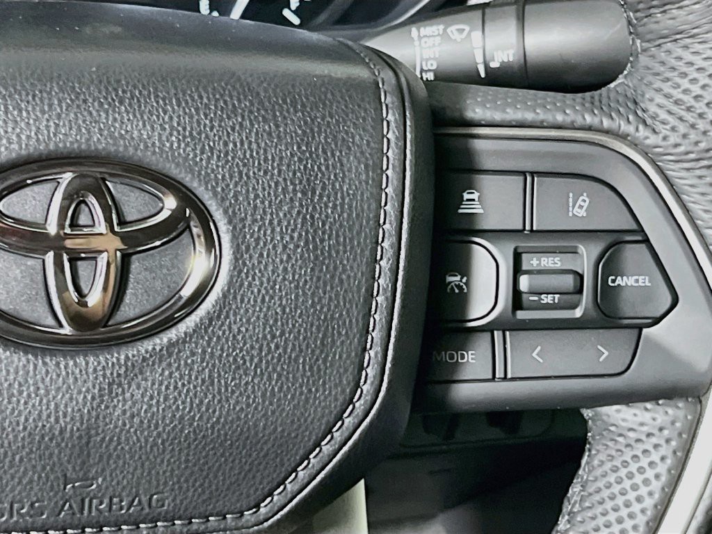 New 2026 Ice Cap Toyota SR5 image 15