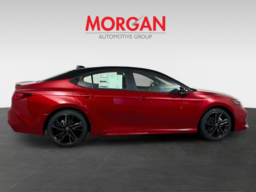 New 2027 Supersonic Red w/Midnight Black Metallic Roof Toyota XSE image 2