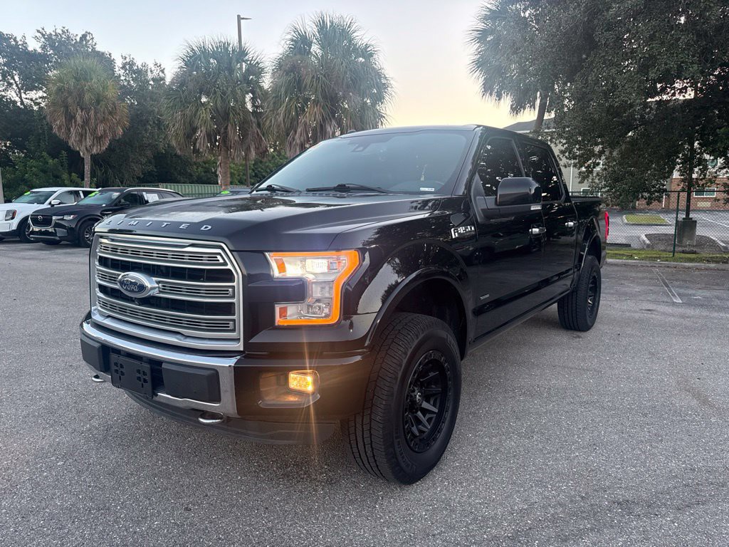 Used 2016 Shadow Black Ford Limited image 4