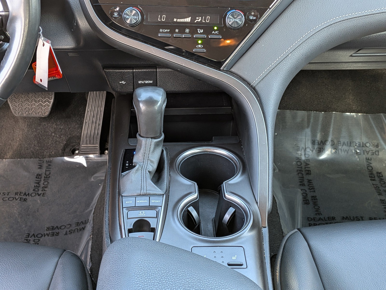 Used 2024 Predawn Gray Mica Toyota SE image 18