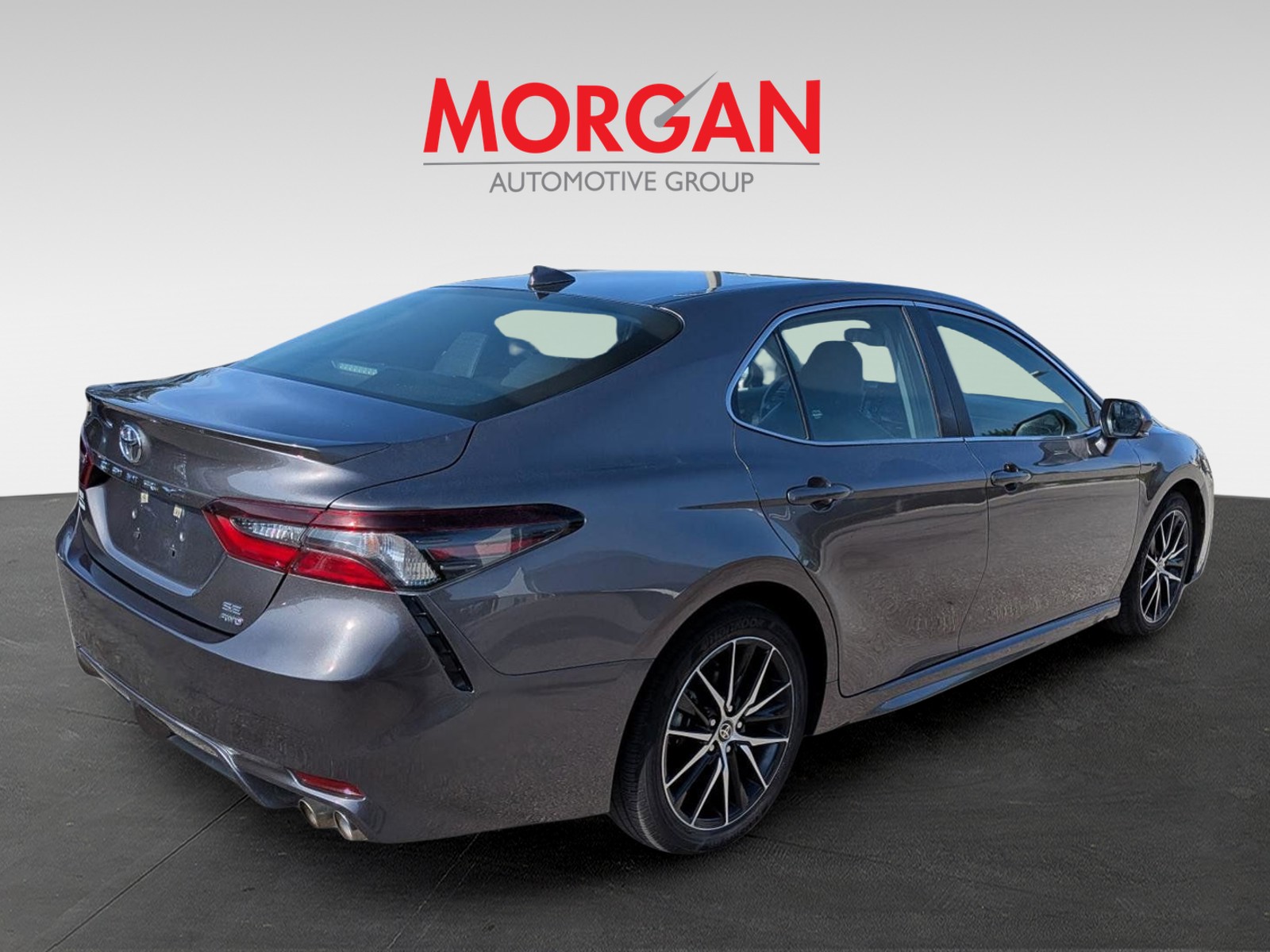 Used 2024 Predawn Gray Mica Toyota SE image 4