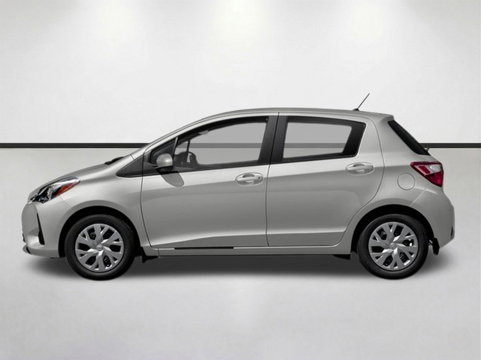 Used 2018 Magnetic Gray Metallic Toyota LE image 3
