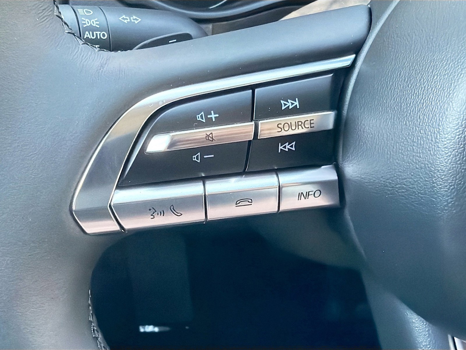 New 2026 Ingot Blue Metallic Mazda 2.5 Turbo Premium Plus image 36