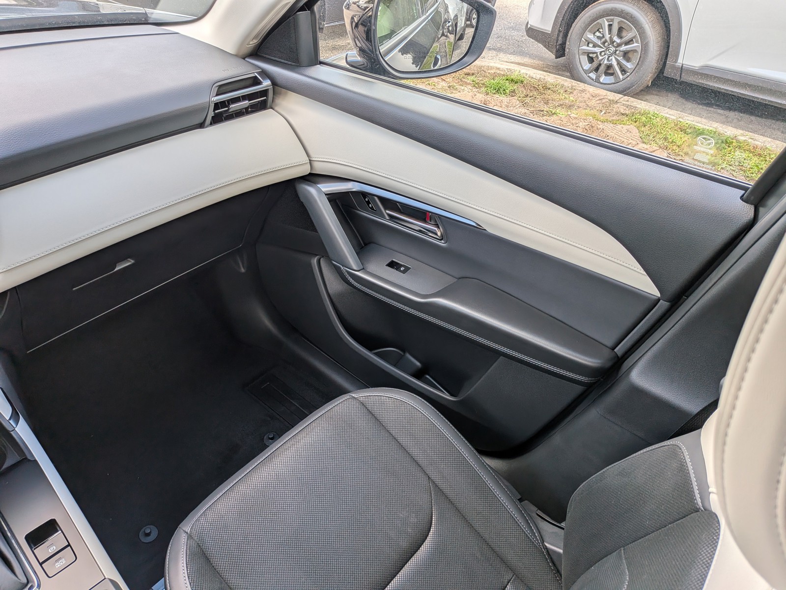 New 2026 Navy Blue Mica Mazda 2.5 S Select image 15