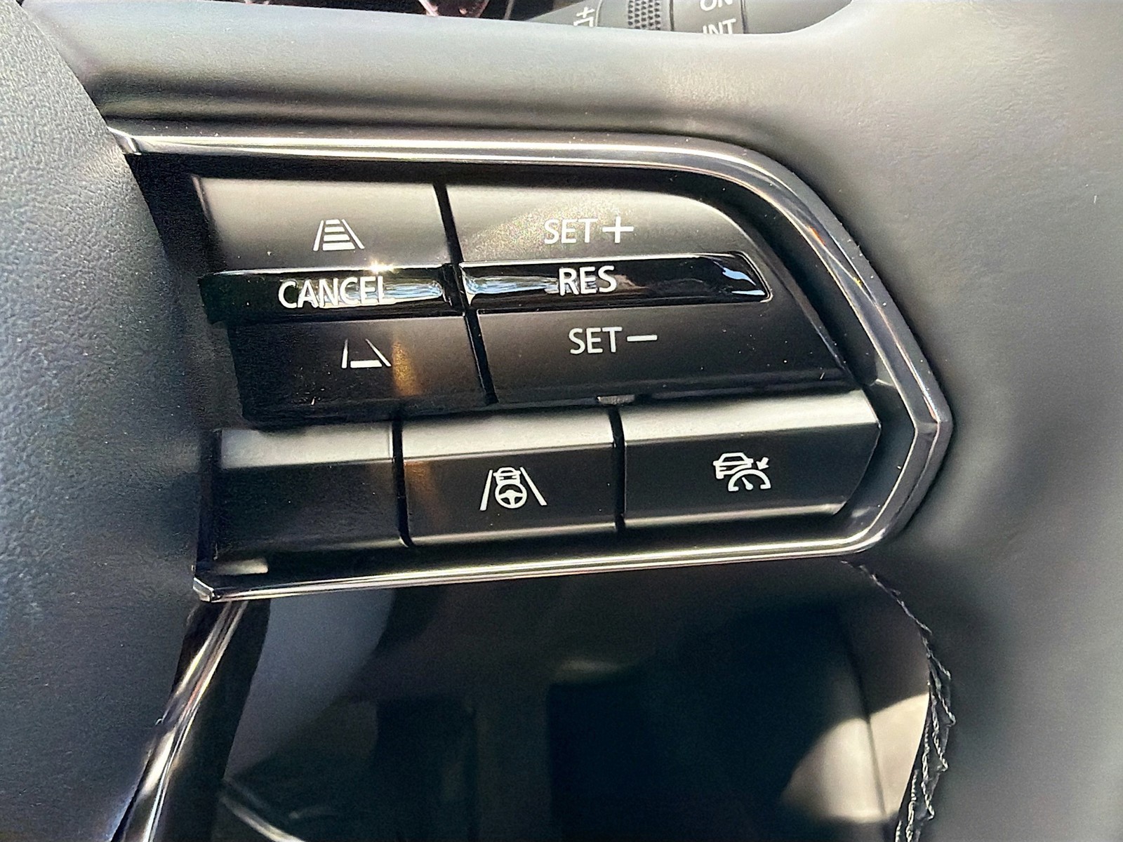 New 2026 Platinum Quartz Mazda S Premium Plus image 39