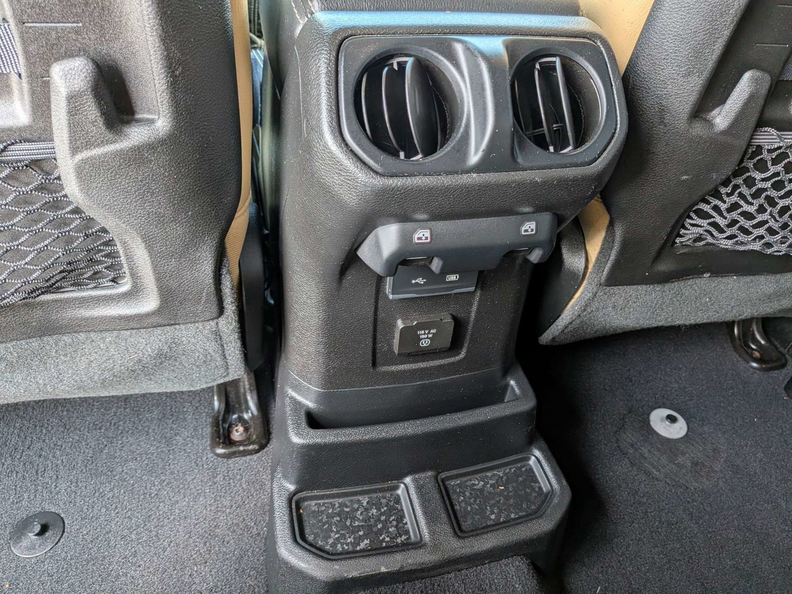 Used 2018 Gray Jeep Unlimited Rubicon image 17