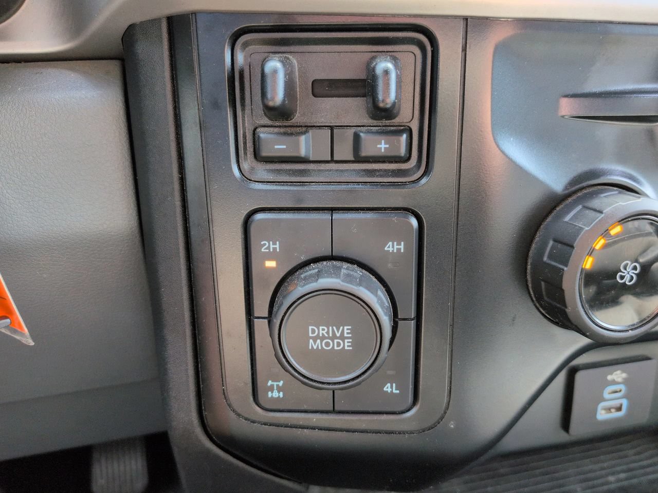 Used 2024 White Ford XL image 13